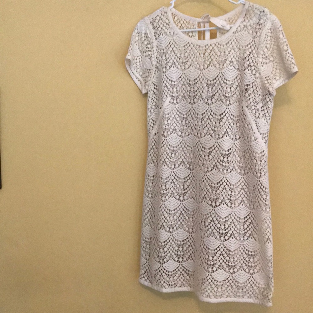 Women’s dress lace